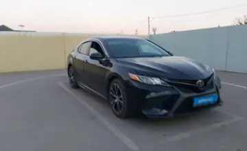Toyota Camry 2018 года за 12 000 000 тг. в Шымкент фото 2