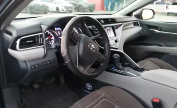 Toyota Camry 2018 года за 12 000 000 тг. в Шымкент фото 5