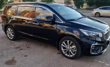 Kia Carnival 2019 года за 14 000 000 тг. в Астана фото 2