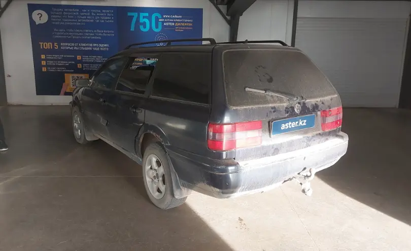 Volkswagen Passat 1993 года за 1 200 000 тг. в Астана фото 4