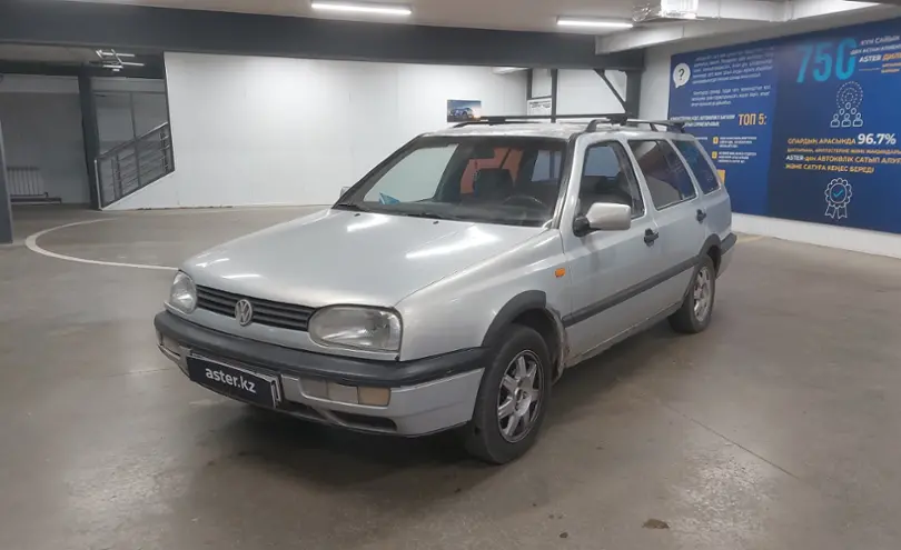 Volkswagen Golf 1993 года за 1 500 000 тг. в Астана