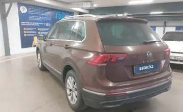 Volkswagen Tiguan 2021 года за 14 000 000 тг. в Астана фото 4