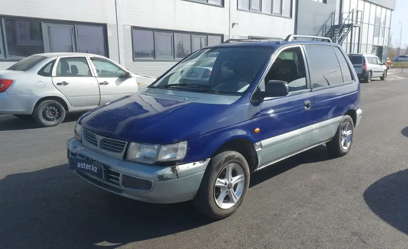 Mitsubishi Space Runner 1997 года за 990 000 тг. в Астана