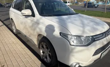 Mitsubishi Outlander 2013 года за 8 000 000 тг. в Астана фото 3