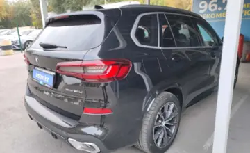 BMW X5 2022 года за 28 500 000 тг. в Алматы