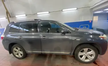 Toyota Highlander 2011 года за 11 000 000 тг. в Астана фото 4