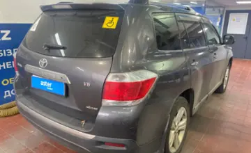 Toyota Highlander 2011 года за 11 000 000 тг. в Астана