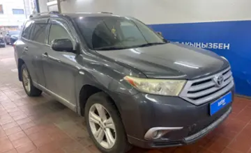 Toyota Highlander 2011 года за 11 000 000 тг. в Астана фото 3