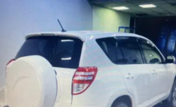 Toyota RAV4 2012 года за 8 000 000 тг. в Павлодар