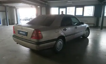 Mercedes-Benz C-Класс 1994 года за 1 400 000 тг. в Астана фото 3