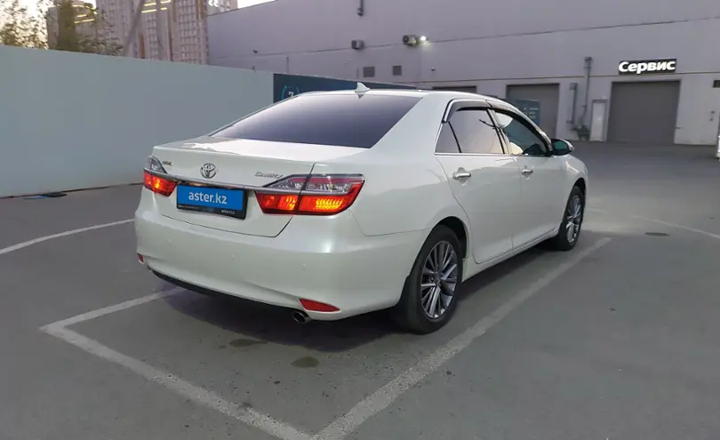Toyota Camry 2017 года за 14 500 000 тг. в Шымкент фото 3