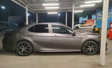 Toyota Camry 2021 года за 13 000 000 тг. в Алматы фото 4