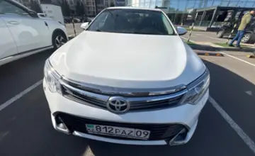 Toyota Camry 2015 года за 10 000 000 тг. в Астана фото 2