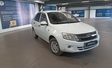 LADA (ВАЗ) Granta 2013 года за 2 000 000 тг. в Астана фото 2