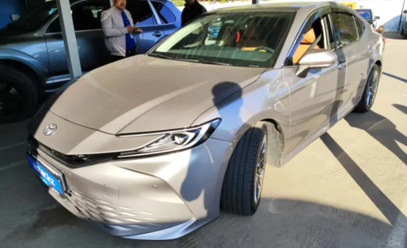 Toyota Camry 2024 года за 16 200 000 тг. в Алматы