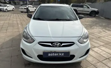 Hyundai Accent 2013 года за 5 000 000 тг. в Уральск фото 2