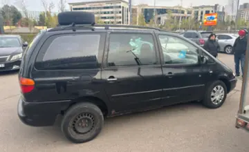 Volkswagen Sharan 1996 года за 1 500 000 тг. в Астана фото 4