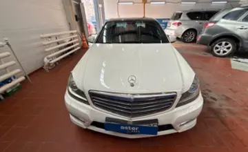 Mercedes-Benz C-Класс 2013 года за 6 000 000 тг. в Астана фото 2