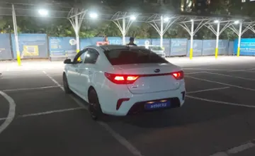 Kia Rio 2018 года за 5 800 000 тг. в Алматы фото 4