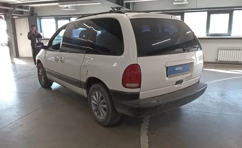 Chrysler Voyager 1996 года за 2 000 000 тг. в Астана фото 4