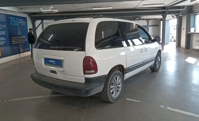 Chrysler Voyager 1996 года за 2 000 000 тг. в Астана фото 3