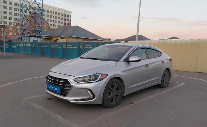 Hyundai Elantra 2018 года за 7 500 000 тг. в Шымкент