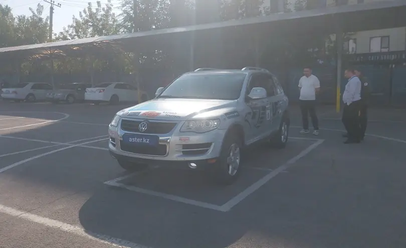 Volkswagen Touareg 2007 года за 7 000 000 тг. в Алматы