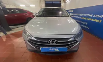 Hyundai Elantra 2019 года за 7 500 000 тг. в Астана фото 2