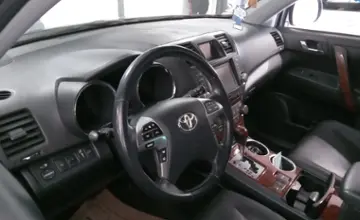 Toyota Highlander 2011 года за 11 000 000 тг. в Астана фото 5