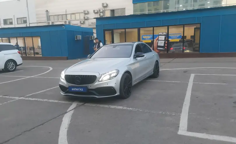 Mercedes-Benz C-Класс 2015 года за 9 000 000 тг. в Алматы