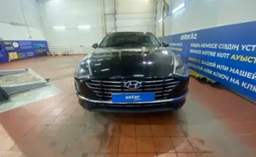Hyundai Sonata 2020 года за 10 000 000 тг. в Астана фото 2