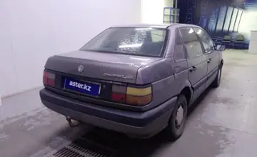 Volkswagen Passat 1992 года за 500 000 тг. в Павлодар
