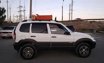 Chevrolet Niva 2015 года за 3 450 000 тг. в Атырау фото 4