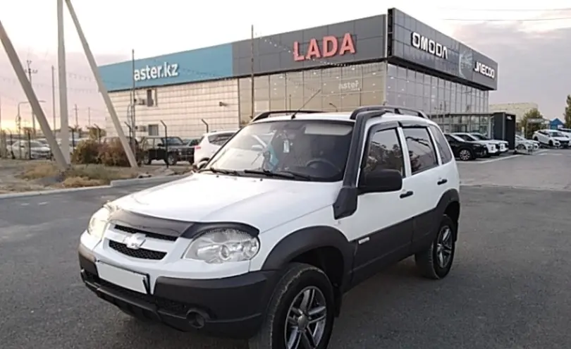 Chevrolet Niva 2015 года за 3 450 000 тг. в Атырау