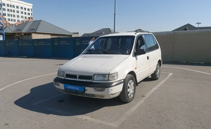 Mitsubishi Space Runner 1994 года за 950 000 тг. в Шымкент