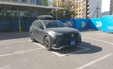 Toyota Highlander 2023 года за 19 000 000 тг. в Алматы фото 2