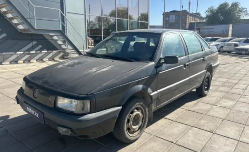 Volkswagen Passat 1990 года за 700 000 тг. в Уральск