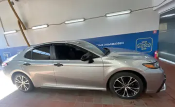 Toyota Camry 2020 года за 13 500 000 тг. в Астана фото 4