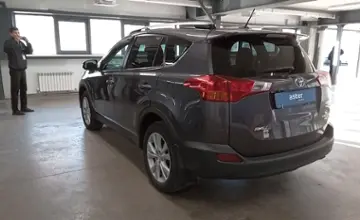 Toyota RAV4 2015 года за 10 700 000 тг. в Астана фото 4