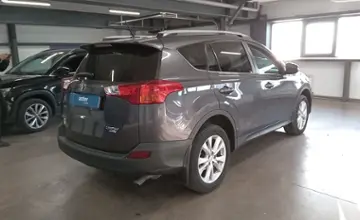 Toyota RAV4 2015 года за 10 700 000 тг. в Астана фото 3
