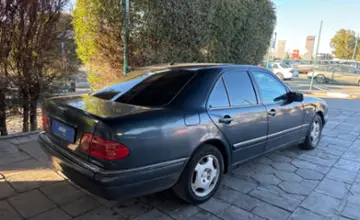 Mercedes-Benz E-Класс 1998 года за 3 000 000 тг. в Талдыкорган
