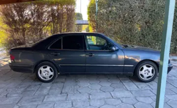 Mercedes-Benz E-Класс 1998 года за 3 000 000 тг. в Талдыкорган фото 4