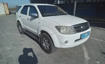 Toyota Fortuner 2005 года за 7 000 000 тг. в Караганда фото 3