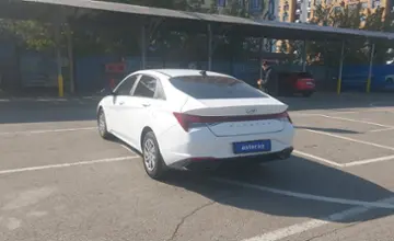 Hyundai Elantra 2022 года за 8 500 000 тг. в Алматы фото 4