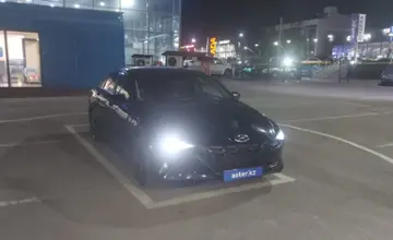 Hyundai Elantra 2021 года за 8 200 000 тг. в Алматы фото 2