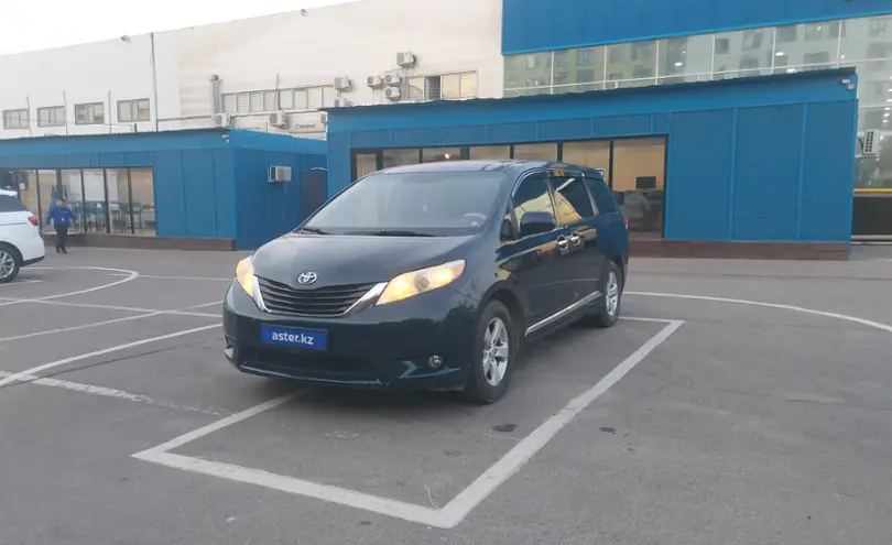 Toyota Sienna 2010 года за 10 000 000 тг. в Алматы