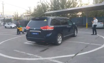 Toyota Sienna 2010 года за 10 000 000 тг. в Алматы фото 3