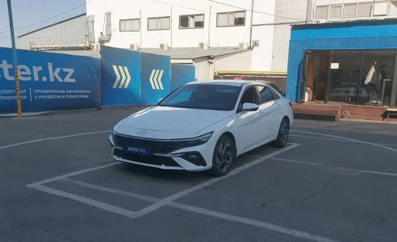 Hyundai Elantra 2023 года за 11 000 000 тг. в Алматы