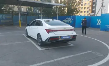 Hyundai Elantra 2023 года за 11 000 000 тг. в Алматы фото 4
