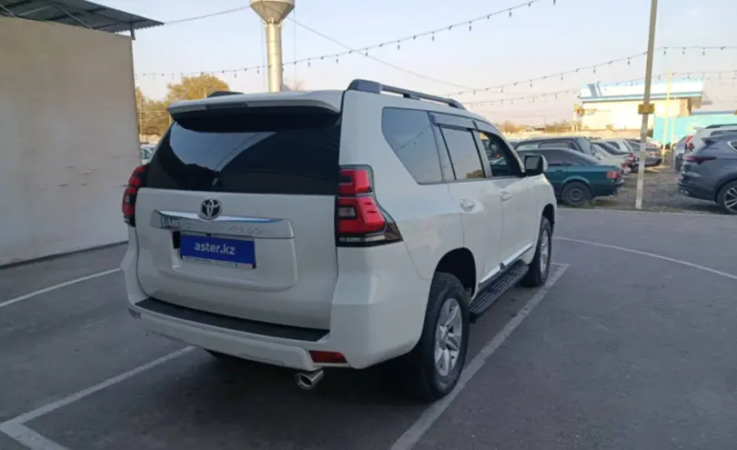 Toyota Land Cruiser Prado 2022 года за 26 000 000 тг. в Тараз фото 5